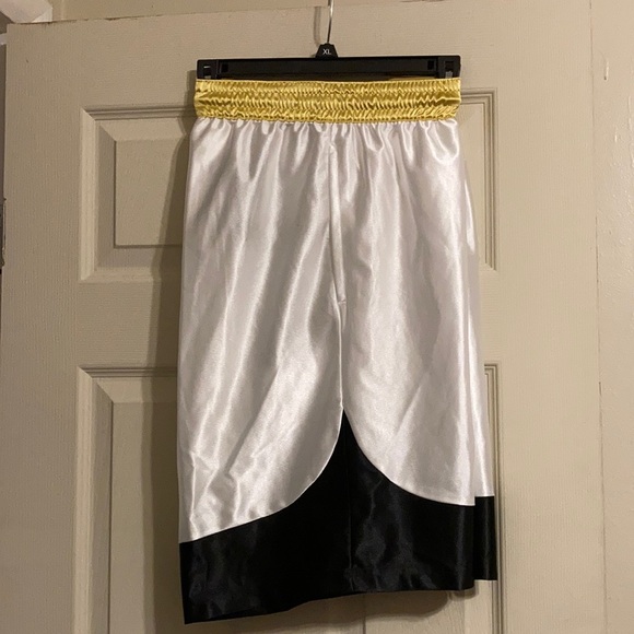 COPY - Nike Basketball shorts - Picture 2 of 6